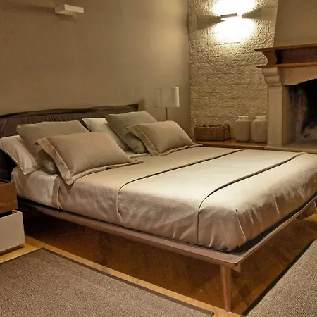 Zita With Private Pool And Sauna * Potpićan